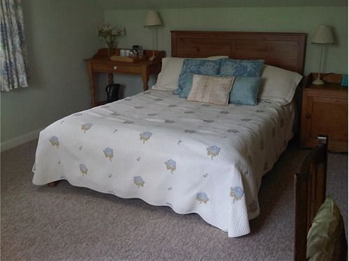 Damson Cottage B&B เลค็อก ภายนอก รูปภาพ